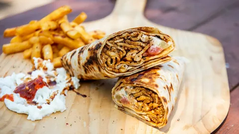 Discovering the Flavors of Halal Shawarma: A Guide to Finding the Best Spots in Your City